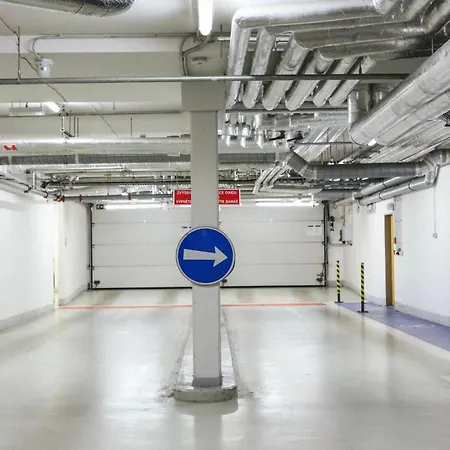 Garden Towers - Underground Parking *