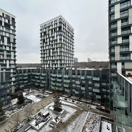 Garden Towers - Underground Parking Apartment Prag